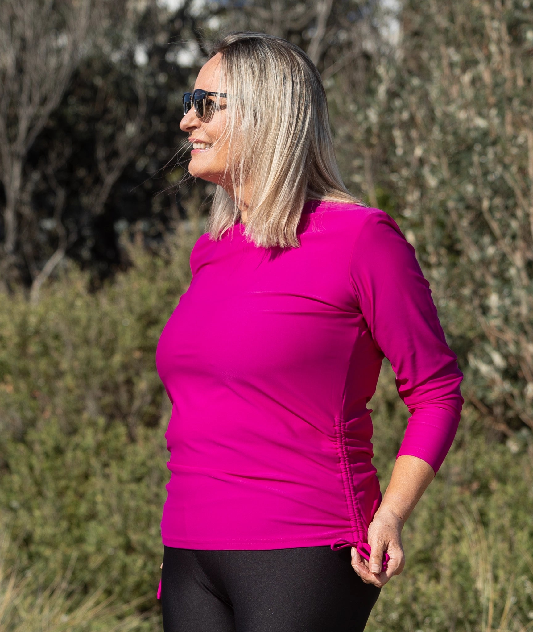 Rash_Top_Crew_Neck_Hibiscus_size16_front