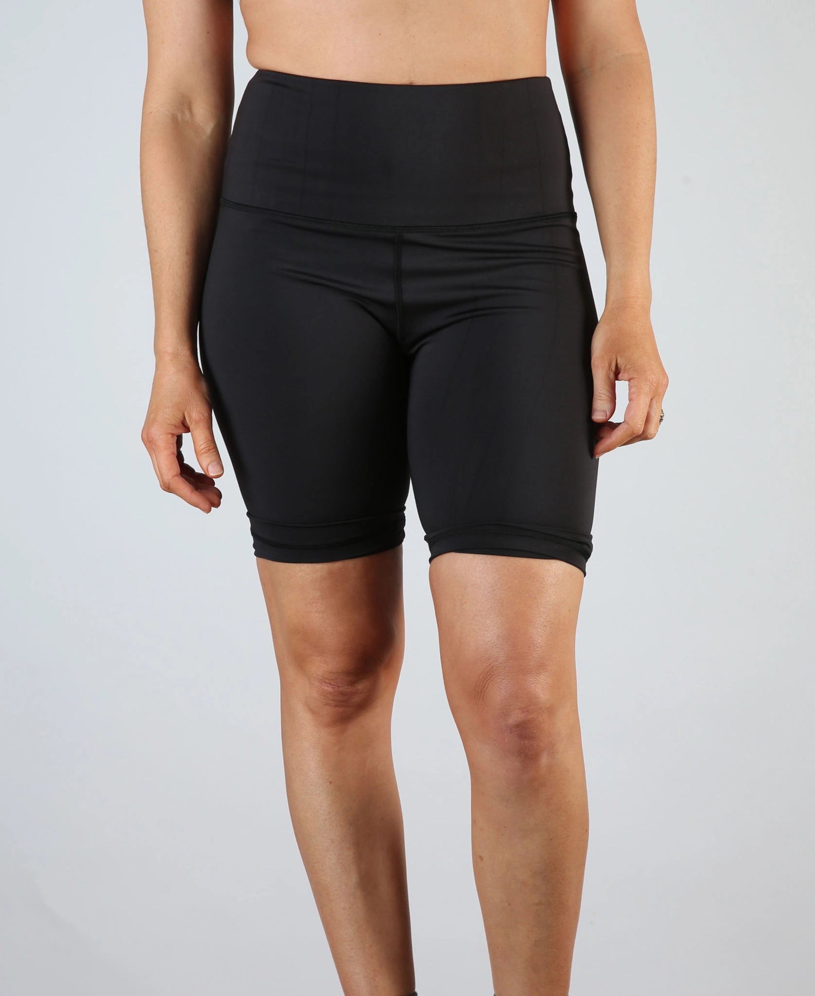 Swim_legging_short_black_size12_front
