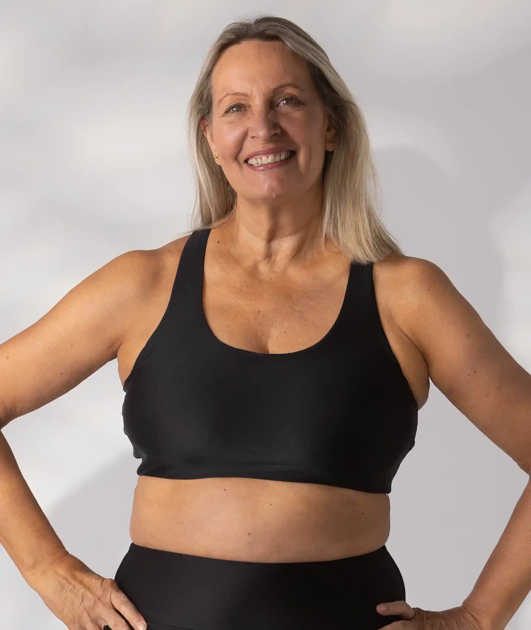 Swim_bra_black_16_front