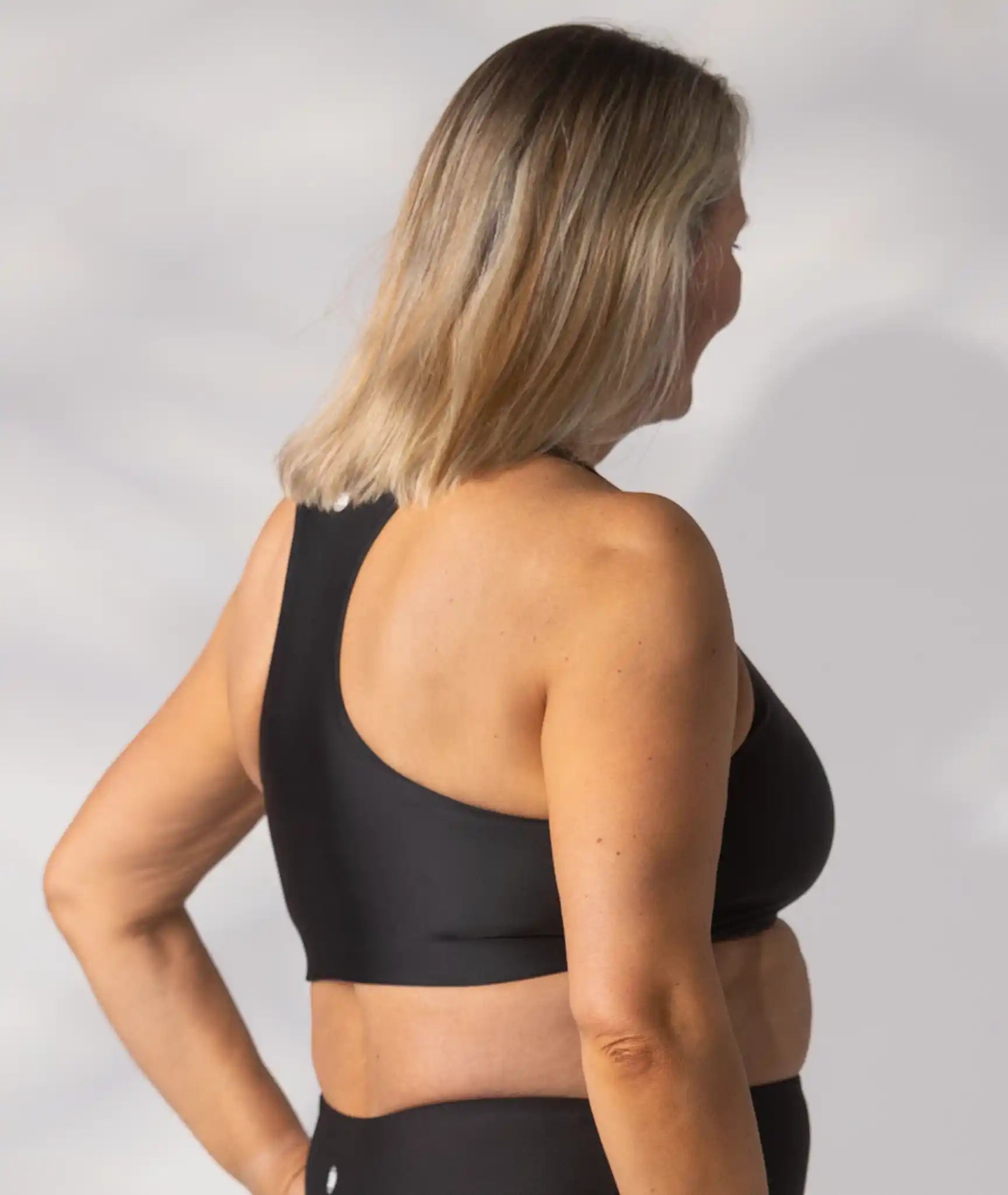 Swim_Bra_Black_16_Side