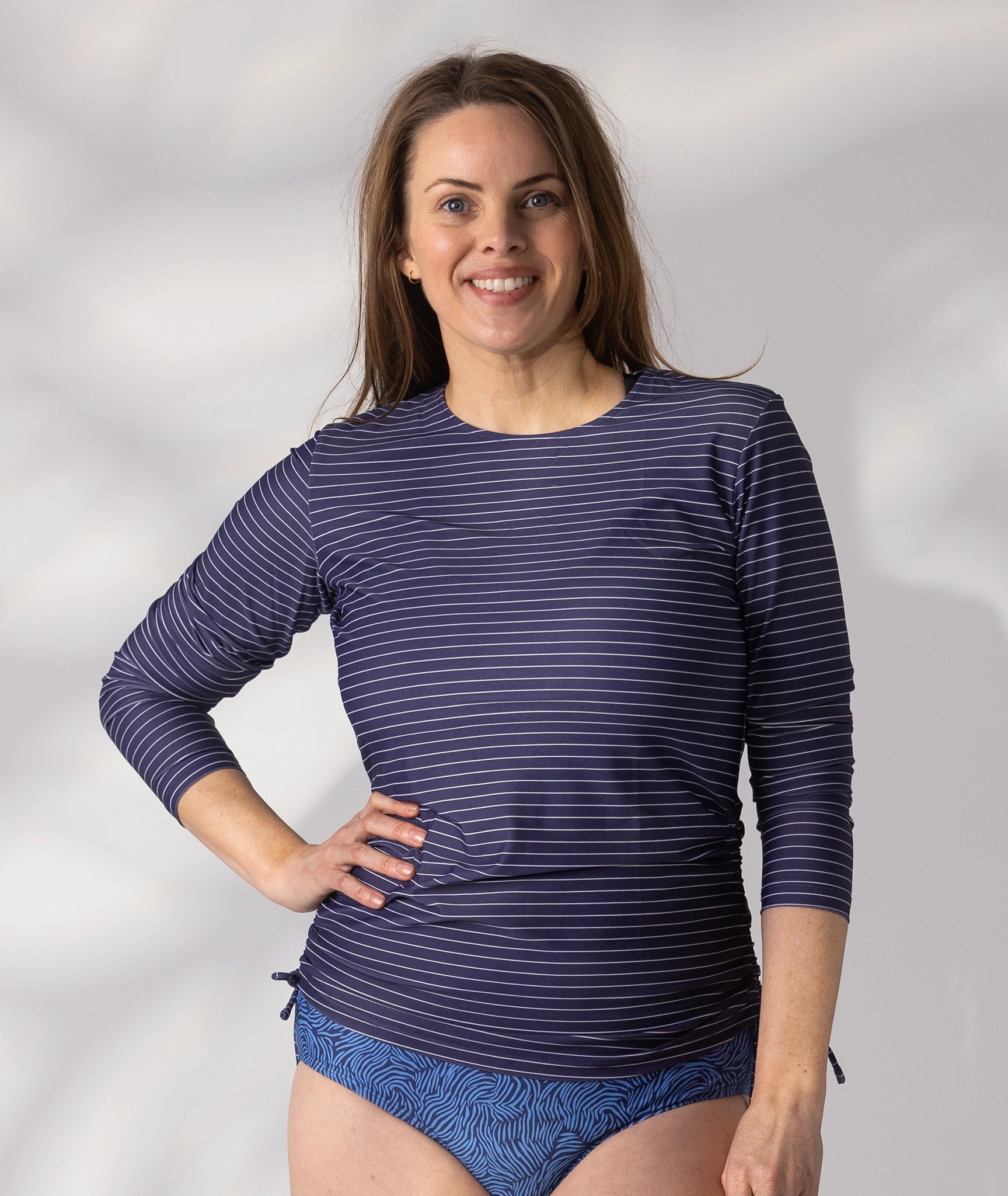 Rash_Top_Crew_Navy_Stripe_12_front