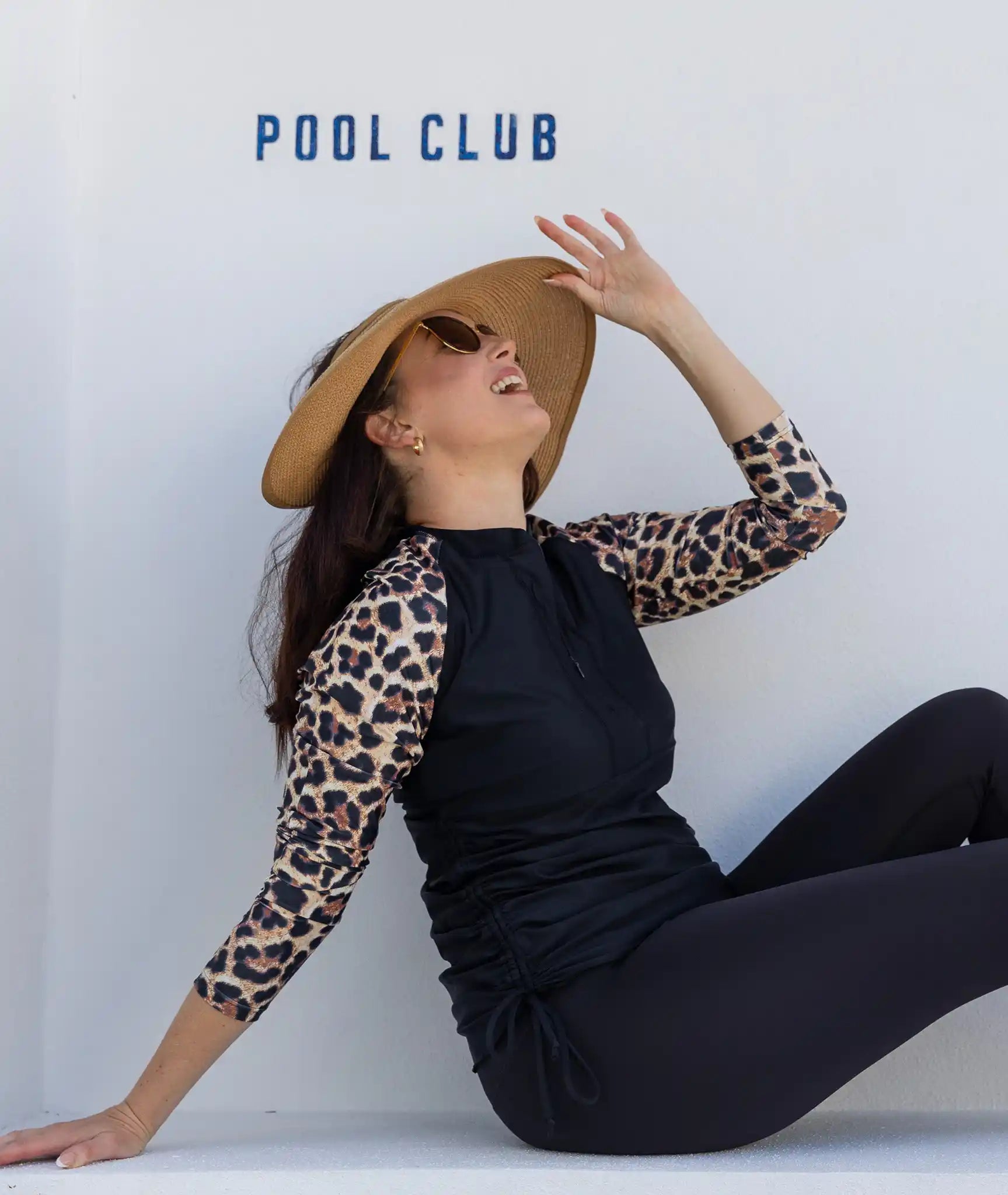 Swim_Rash_Top_Black.Animal_Sleeves
