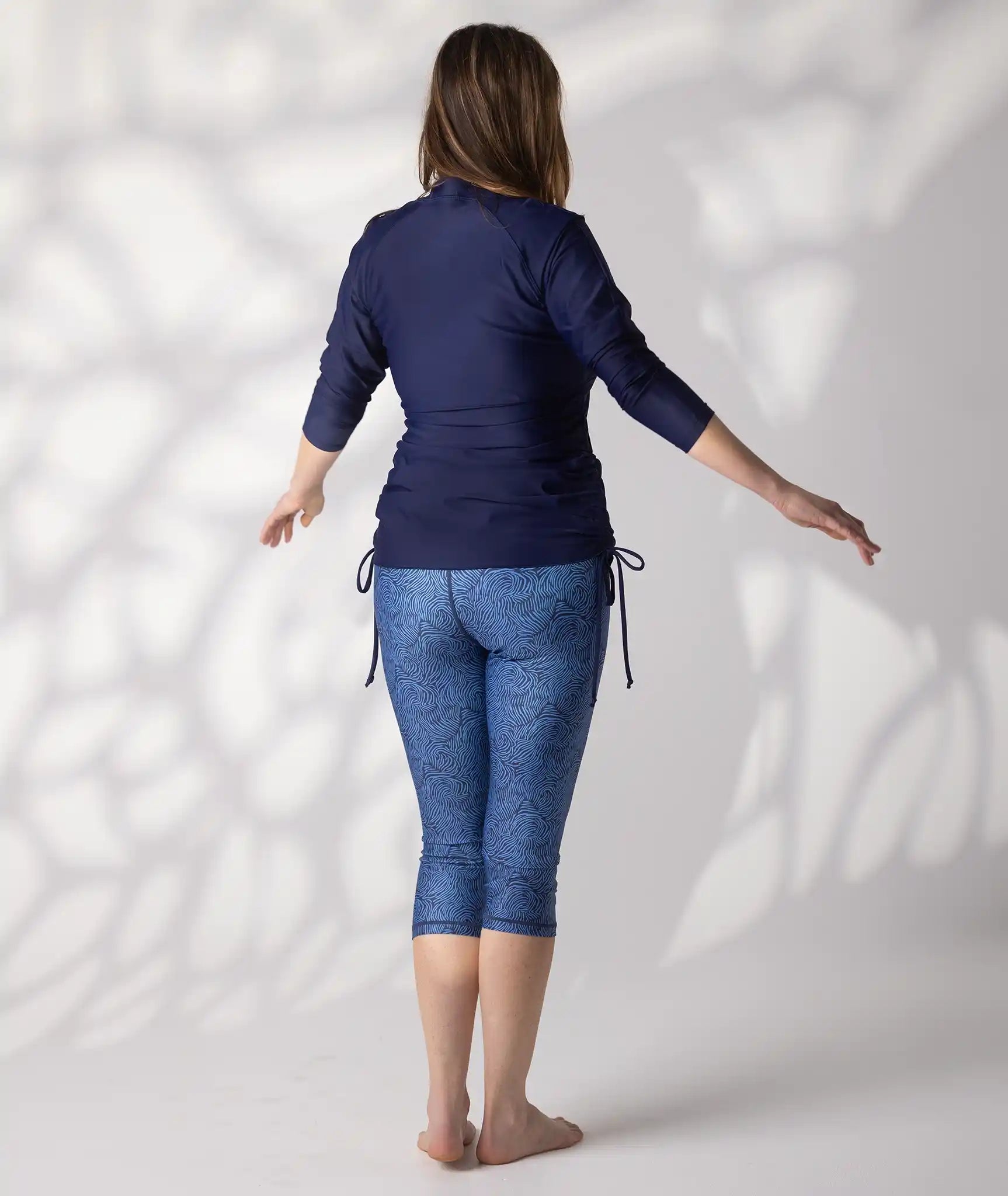 Rash Top Navy crop legging blue print size 12 back